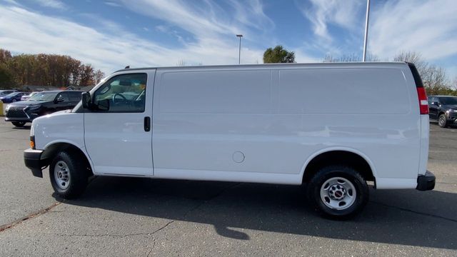 2022 GMC Savana 2500 Work Van 5