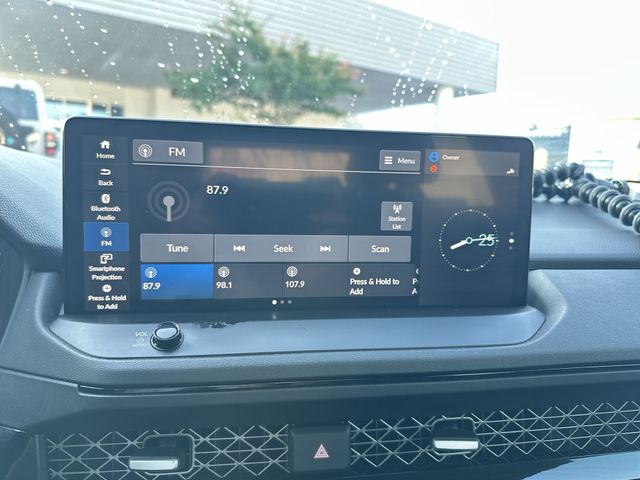 Used 2024 Blue Honda EX-L image 17