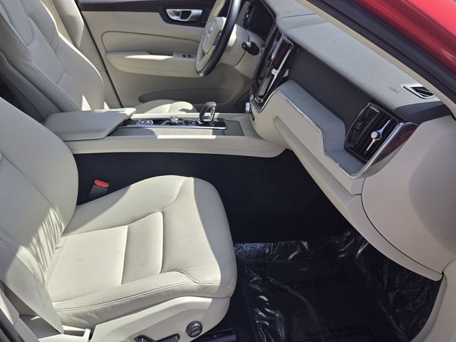 2023 Volvo XC60 - $31,877