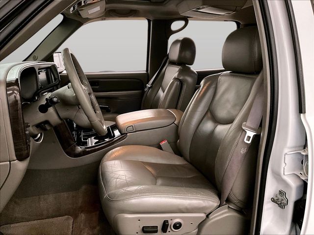 2006 GMC Yukon XL Denali White at Carlisle Cadillac Buick GMC