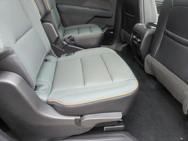 2026 GMC Acadia AT4 AWD