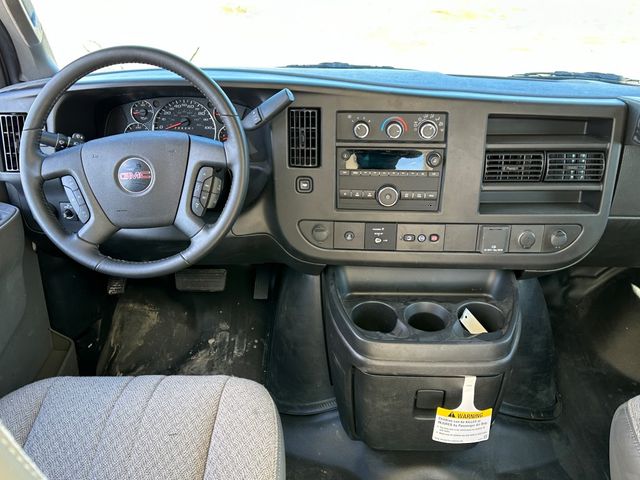 2023 GMC Savana 3500 Work Van 10