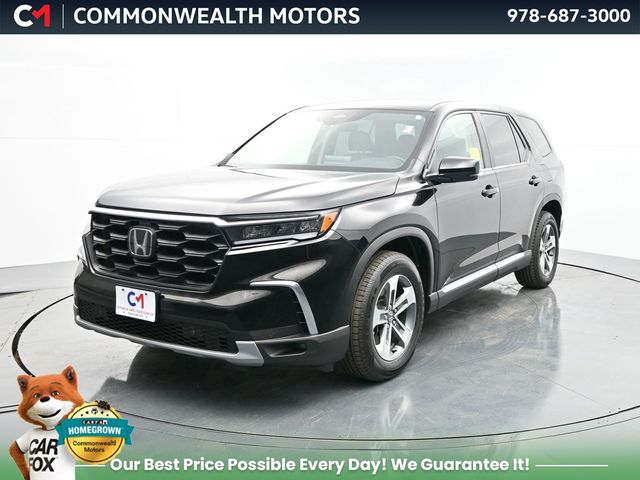 Crystal Black Pearl 2023 Honda Pilot SUV / Crossover All-Wheel Drive Automatic