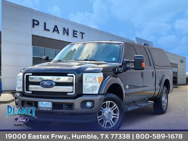 Tuxedo Black Metallic 2015 Ford F-250 Super Duty King Ranch Crew Cab 4WD Pickup Truck Four-Wheel Drive 6-Speed Automatic Overdrive