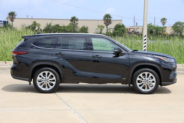 2026 Toyota Highlander Hybrid Limited - 3