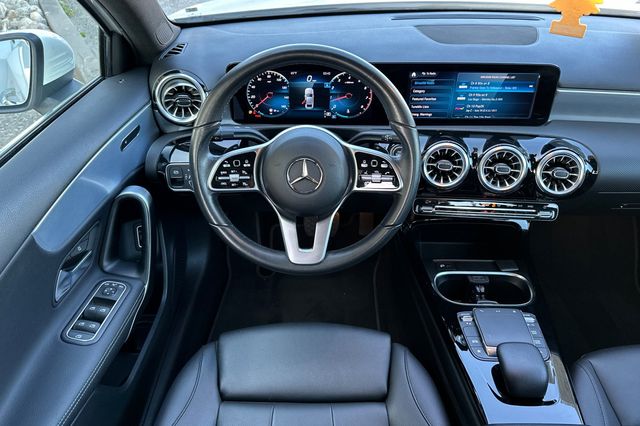 Used 2022 White Mercedes-Benz A 220 image 18