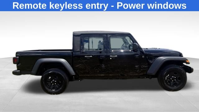 new 2025 Jeep Gladiator car, priced at $33,237