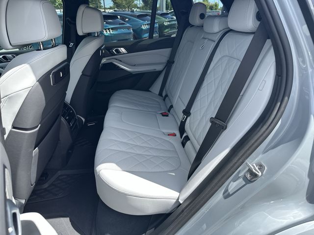 Used 2025 Gray BMW sDrive40i image 23
