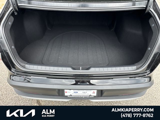 New 2026 Aurora Black Pearl Kia LX image 18