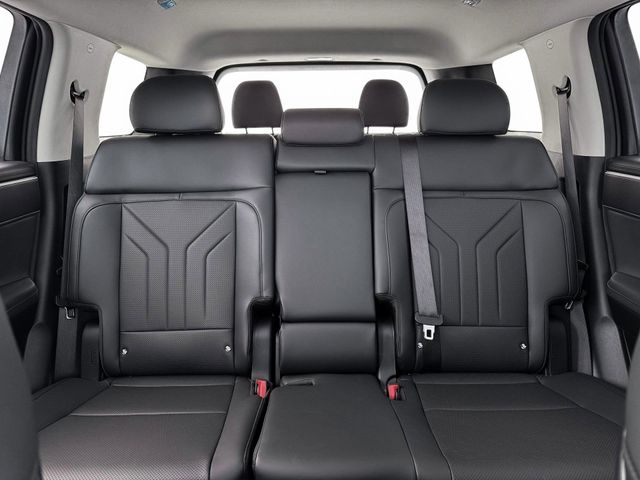 New 2026 White Hyundai SEL image 16