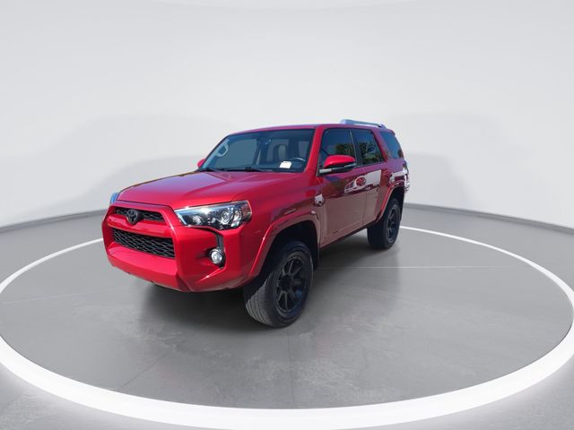 Used 2017 Barcelona Red Metallic Toyota SR5 Premium image 3