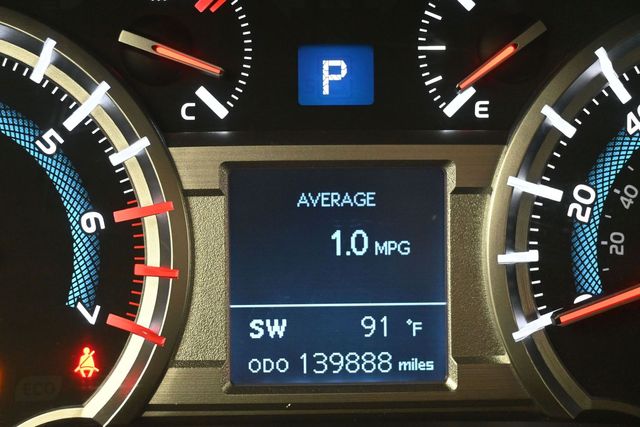 Used 2015 White Toyota SR5 Premium image 18