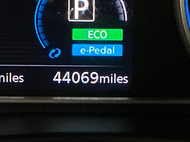2022 Nissan LEAF S