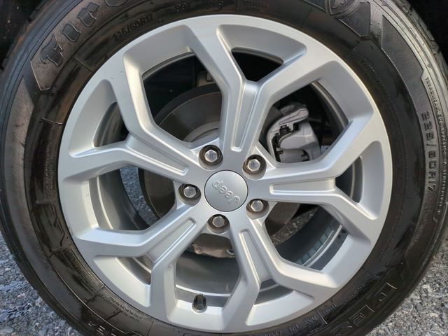 used 2024 Jeep Compass car, priced at $21,400