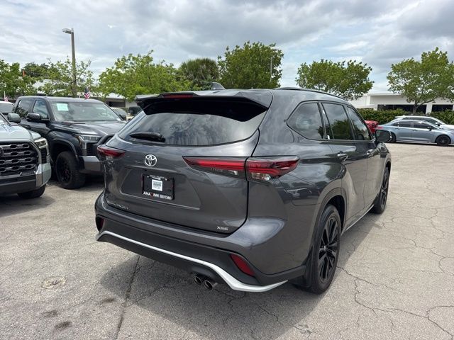 Used 2024 Toyota Highlander SUV