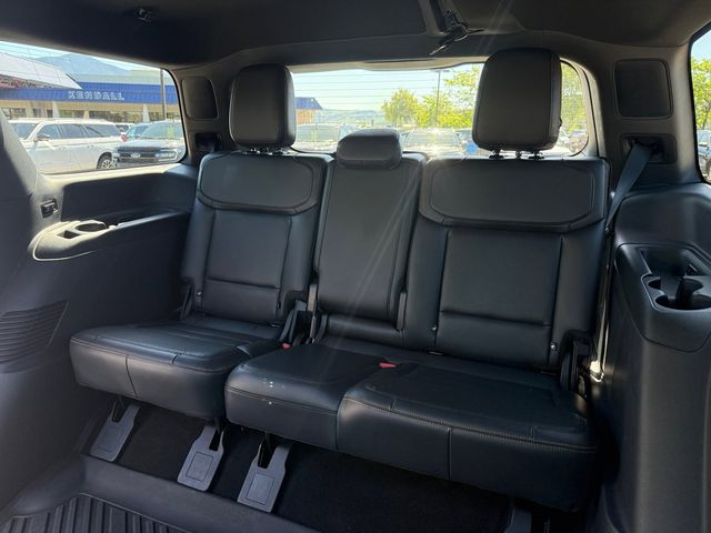 Certified Used 2025 Gray Ford Tremor image 21