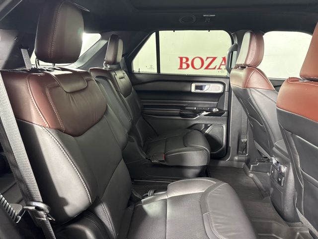 2022 Stone Blue Metallic Ford Explorer Platinum 4X4 SUV