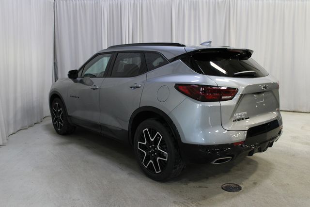 Used 2023 Gray Chevrolet RS image 31