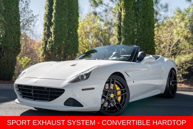 Bianco Avus 2016 Ferrari California T Convertible Rear-Wheel Drive 7-Speed Manual