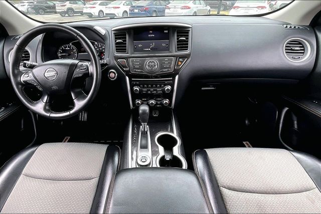 Used 2020 Nissan Pathfinder SV 4D Sport Utility