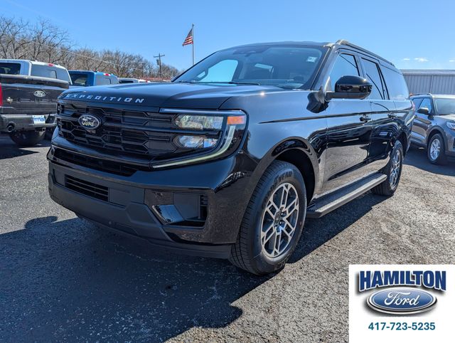 Black Metallic 2026 Ford Expedition SUV / Crossover 4X2 Automatic