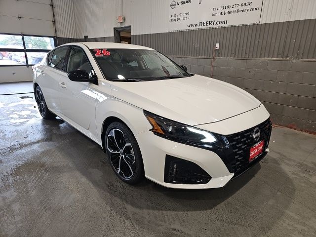 Pearl White Tricoat 2026 Nissan Altima Sedan Front-Wheel Drive Continuously Variable Transmission