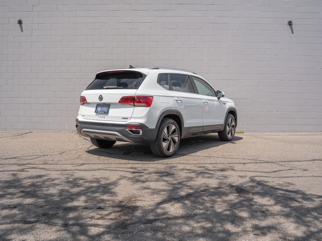 Certified Used 2023 White Volkswagen 1.5T S image 7