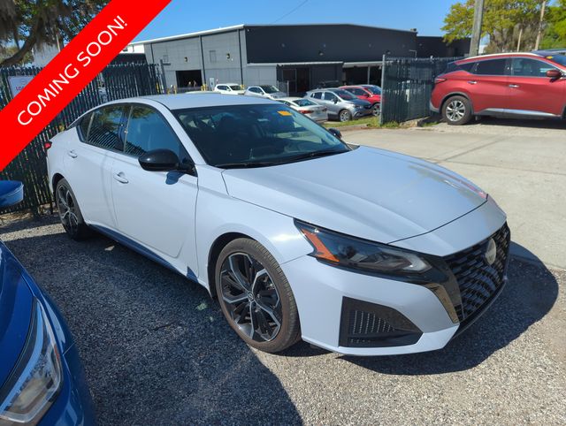 2023 Nissan Altima 2.5 SR FWD