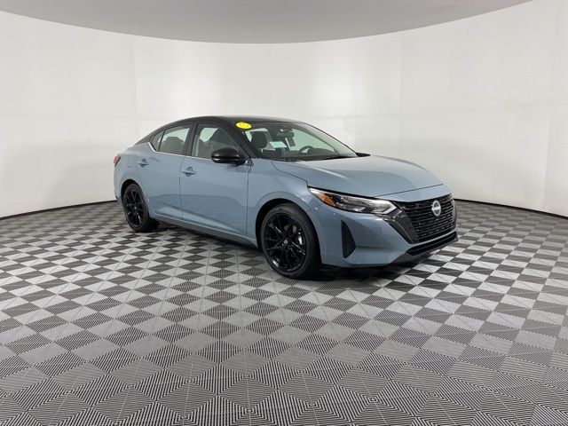 2025 Atlantic Gray Metallic/Super Black Nissan Sentra SR FWD Sedan
