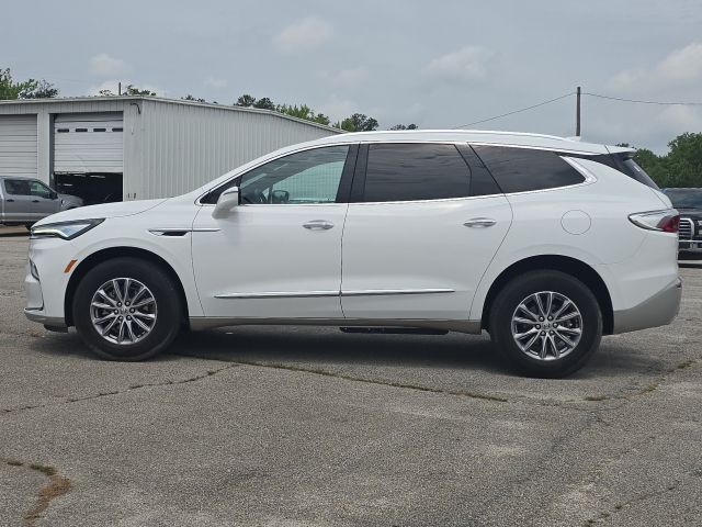 2023 Buick Enclave Essence:C02678