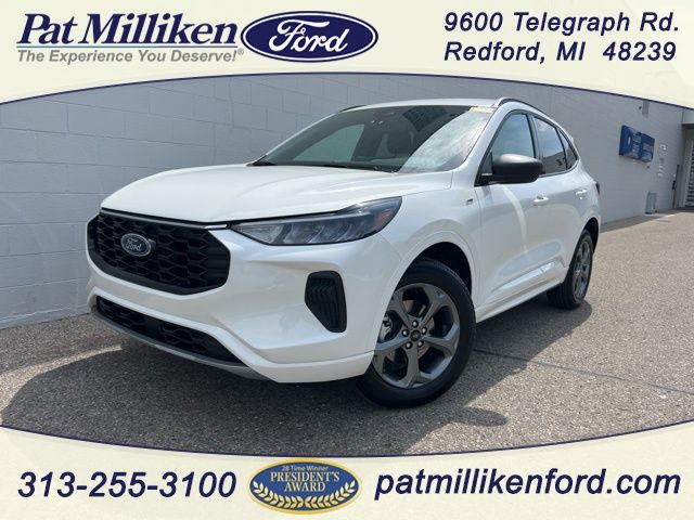 Star White Metallic Tri-Coat 2024 Ford Escape SUV / Crossover All-Wheel Drive 8-Speed Automatic