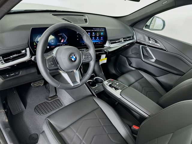 2025 BMW X1 xDrive28i 9