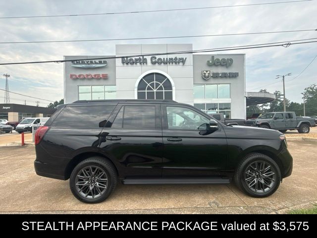 Black Metallic 2026 Ford Expedition SUV / Crossover Four-Wheel Drive Automatic