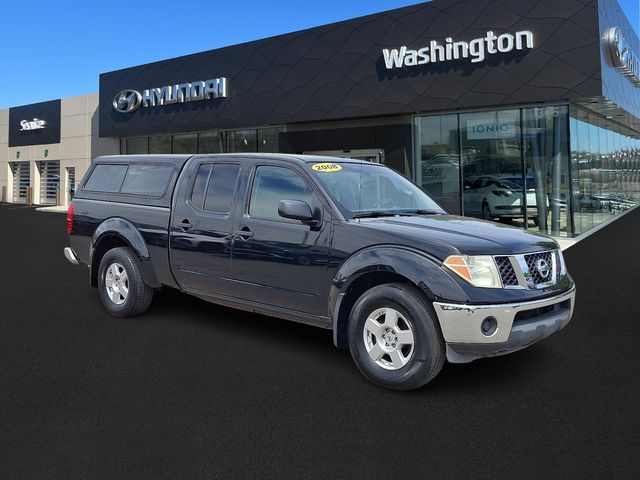 Super Black 2008 Nissan Frontier SE Crew Cab 4WD Pickup Truck Four-Wheel Drive 5-Speed Automatic Overdrive