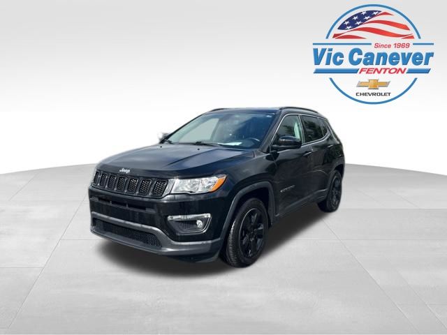 Diamond Black Crystal Pearlcoat 2019 Jeep Compass Latitude FWD SUV / Crossover Front-Wheel Drive 6-Speed Automatic