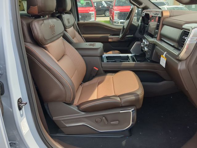 New 2026 Glacier Gray Metallic Tri-Coat Ford F-250® King Ranch® image 49