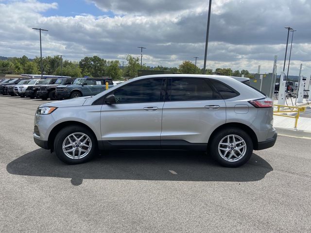 2021 Ford Edge SE 6