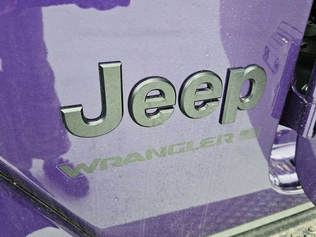 New 2026 Purple Jeep Sahara image 27