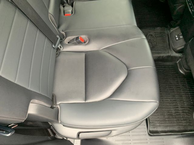 Used 2023 Toyota Highlander SUV