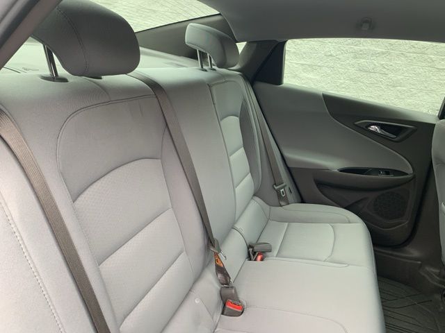 2022 Chevrolet Malibu LS photo