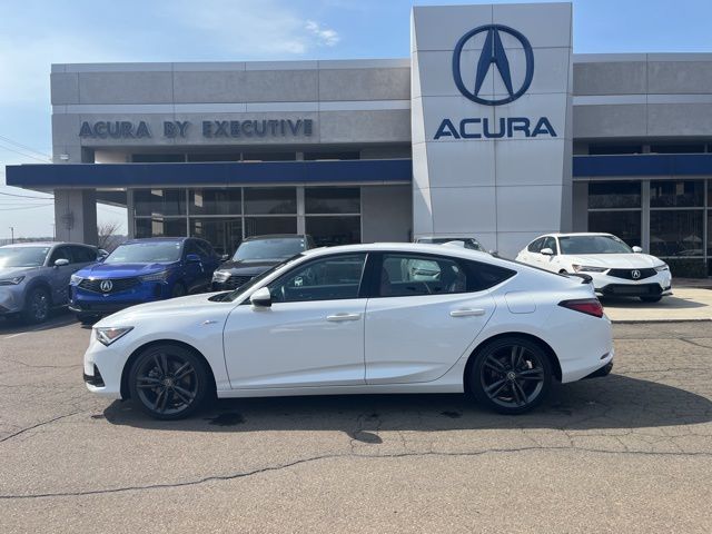 Platinum White Pearl 2023 Acura Integra FWD with Technology and A-SPEC Package Sedan Front-Wheel Drive Continuously Variable Transmission