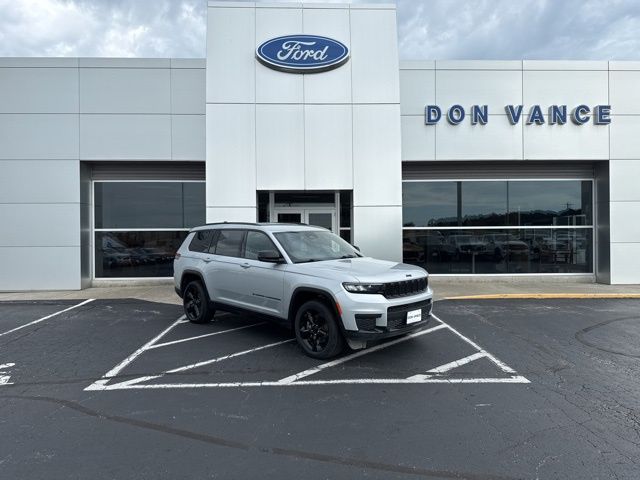 Silver Zynith 2023 Jeep Grand Cherokee L Altitude 4WD SUV / Crossover Four-Wheel Drive 8-Speed Automatic