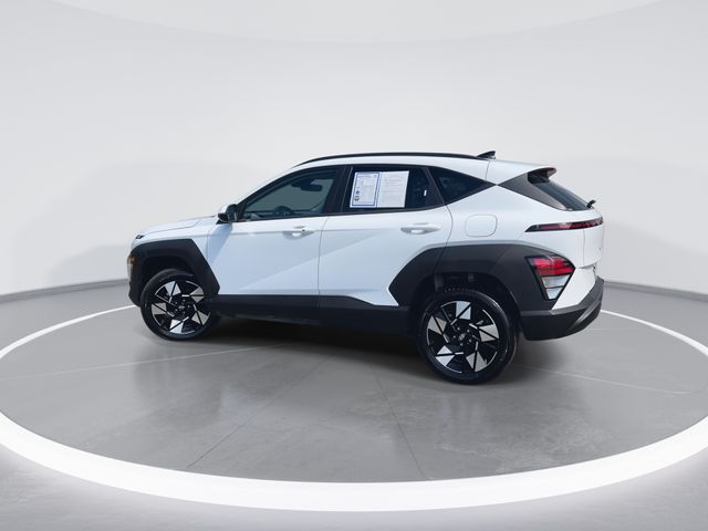 Used 2025 White Hyundai SEL image 6