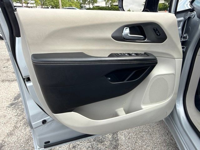2024 Chrysler Pacifica - $25,388