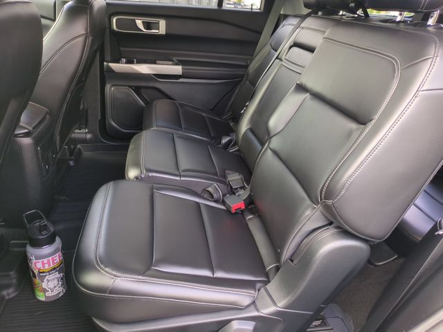 Used 2024 Silver Ford XLT image 27