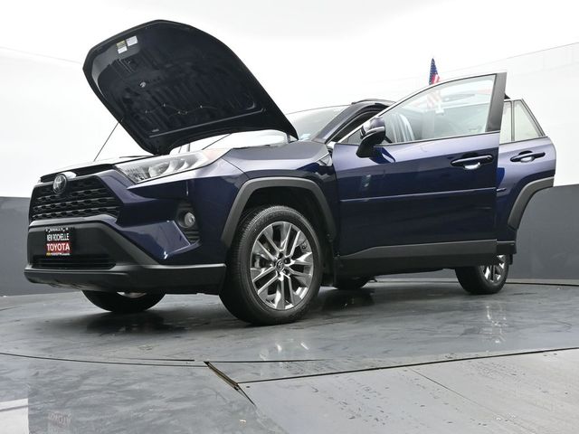 2019 Toyota RAV4 XLE Premium 48