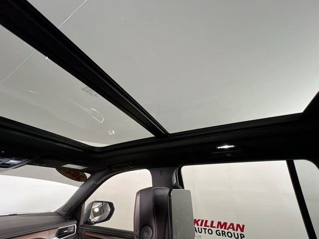 Used 2024 Silver GMC Denali Ultimate image 26
