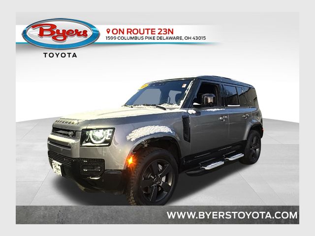 Land Rover Defender 110 X-Dynamic SE AWD