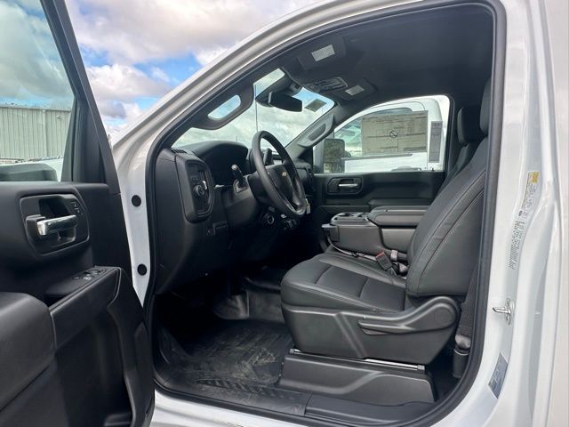 2025 Chevrolet Silverado 2500HD Work Truck photo