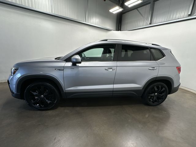 2022 Volkswagen Taos 1.5T SE - 1